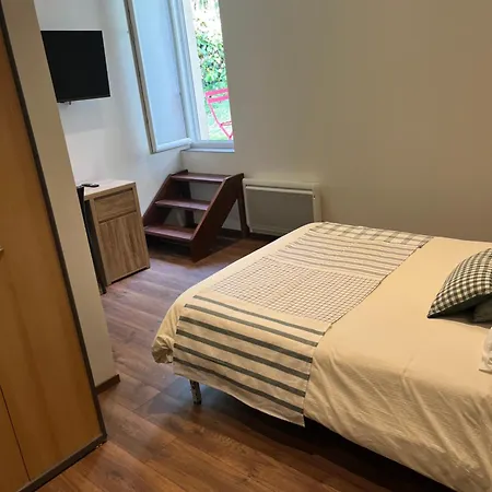 Bed & Breakfast L'ancienne Gendarmerie *