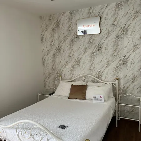 L'ancienne Gendarmerie Bed & Breakfast Saint-Chély-dʼAubrac