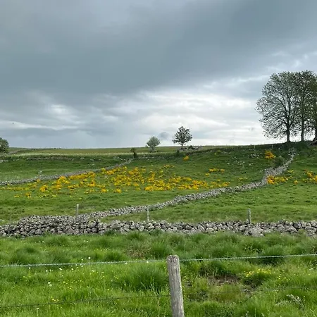 L'ancienne Gendarmerie Bed & Breakfast Saint-Chély-dʼAubrac
